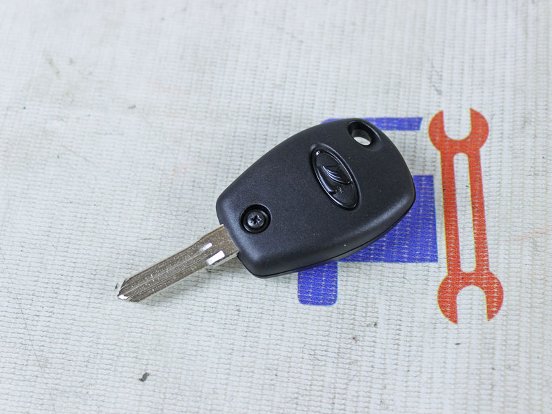 Ключ замка зажигания (рабочий, с чипом) для Лада Приора, Калина, Гранта, Шевроле Нива по типу Гранта FL