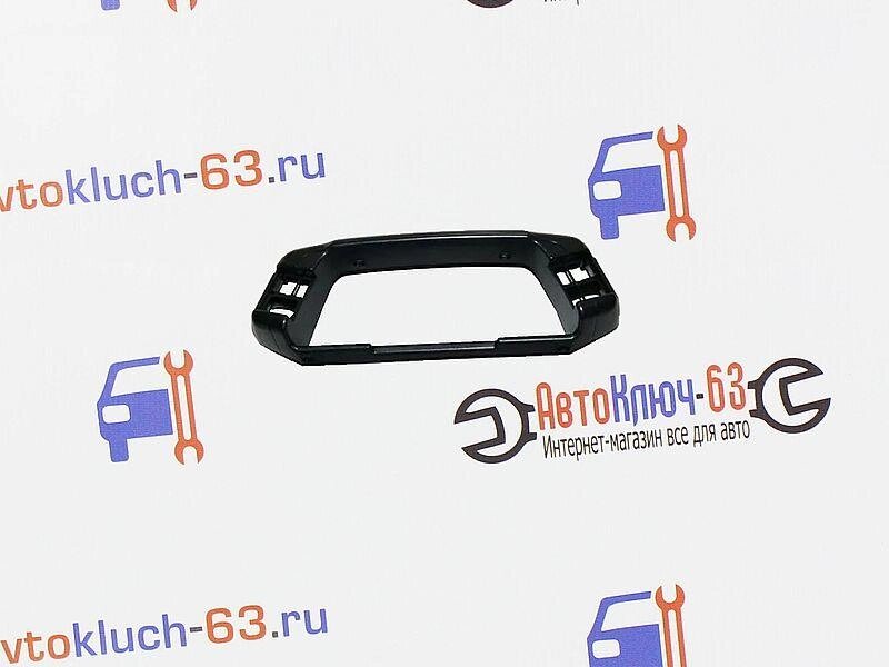 Облицовка комбинации приборов черный лак на ВАЗ 2110-12